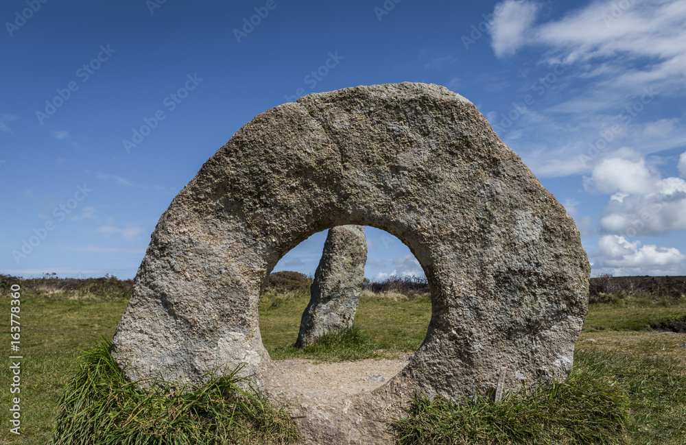 Standing Stones Men-an-Tol Cornwall