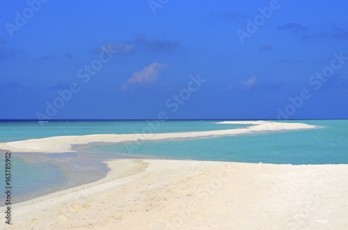ciel plage sable mer oc  an eau ile bleu vacances tropical 