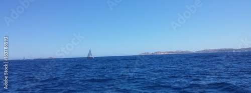 Palau, la maddalena, sardaigne, italie, mer, méditerrannée, vague, montagne, bateau, crique, paysage, ciel, voilier,