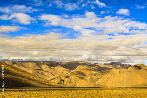 Moutain with blue sky at Pangla pass, Tibet