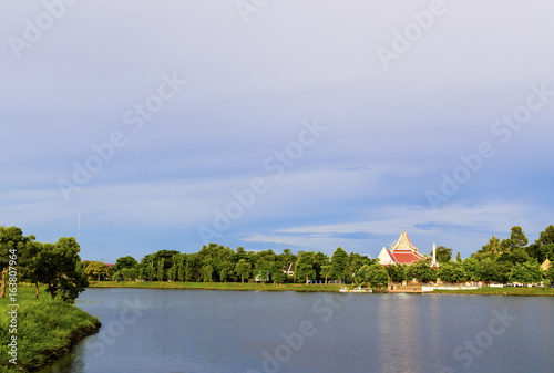 Photography The buddhist temple beside the river,as the place for tourists come to visit