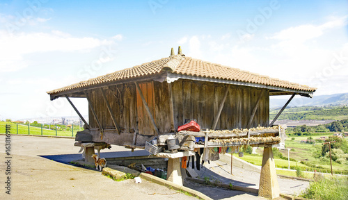 Hórreo, construcciín típica de Galicia y Asturias, España
