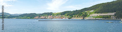 Wallpaper Mural Vista de San Juan de la Arena, Avilés, Asturias, España Torontodigital.ca