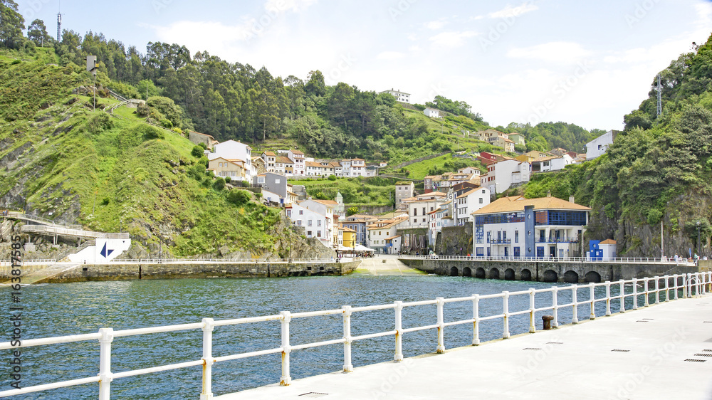 Vista de Cudillero, Asturias