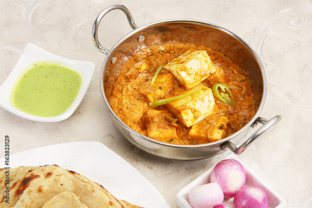 Paneer Butter Masala with Prantha Paneer Butter Masala with Prantha