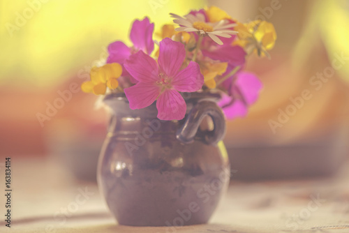 Small decorative flowerpot ...