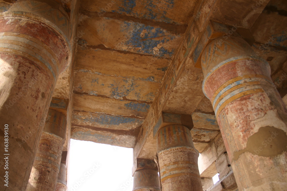 Temple Egypte peinture