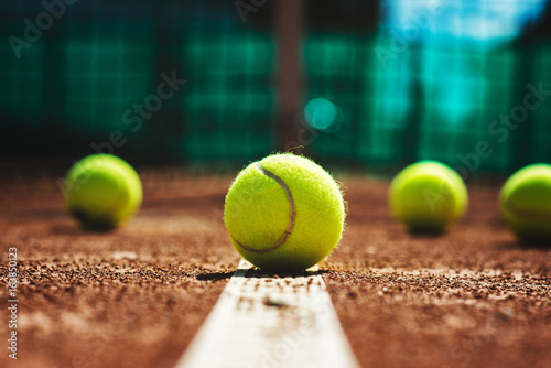 Soft focus of tennis ball © Olena Bloshchynska