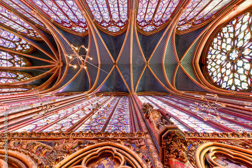 Sainte-Chapelle - Paris, France © demerzel21