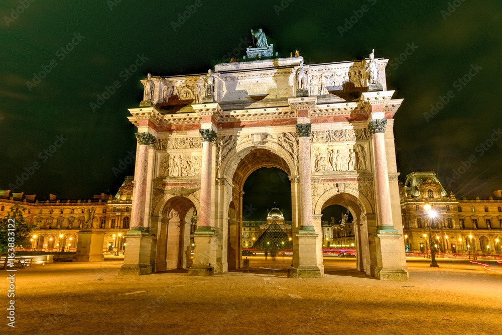 Arc de Triomphe at the Place du Carrousel