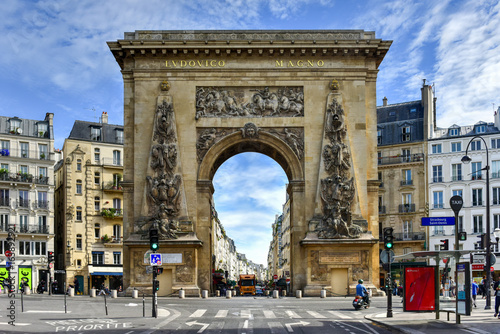 Porte Saint-Denis - Paris, France photo