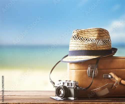 Fototapeta Naklejka Na Ścianę i Meble -  Traveling suitcase