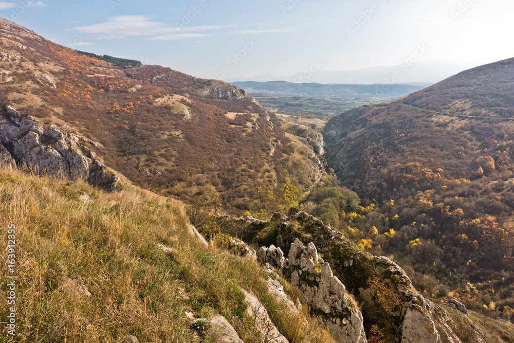 Fototapeta premium Autumn landscape of Nisevacka gorge in east Serbia