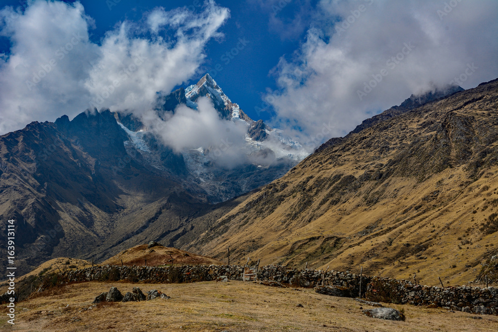 Obraz premium peru inca trail salkantay stone wall