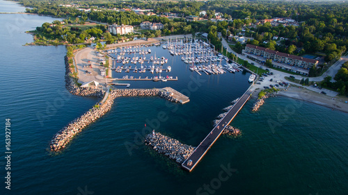 Obraz na płótnie Aerial view of the waterfront in Thornbury, Ontario, Canada. w salonie