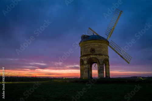 Fotografija Sunrise at the Windmill