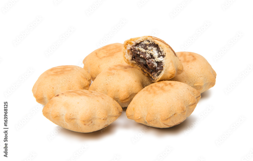 Biscuit with bitter chocolate cream filling Biscuit with bitter chocolate cream filling