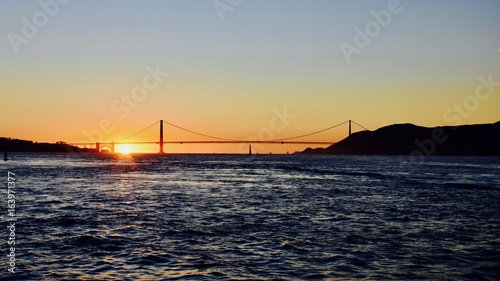 Golden Gate Bridge au coucher du soleil