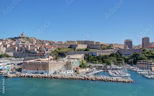 Fototapeta Naklejka Na Ścianę i Meble -  Marseille: vieux port, le mucem et le fort saint jean