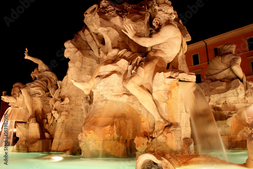 Fontana dei Quattro Fiumi - Roma photo