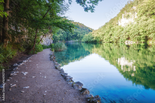Fototapeta Naklejka Na Ścianę i Meble -  Beautiful green summer lake