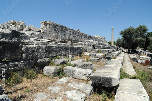 Façade sud-est du temple d'Apollon à Didymes en Anatolie