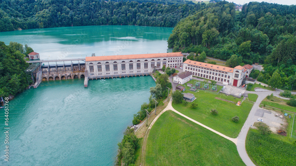 Fototapeta premium Wasserkraftwerk Mühleberg, Bern, Schweiz