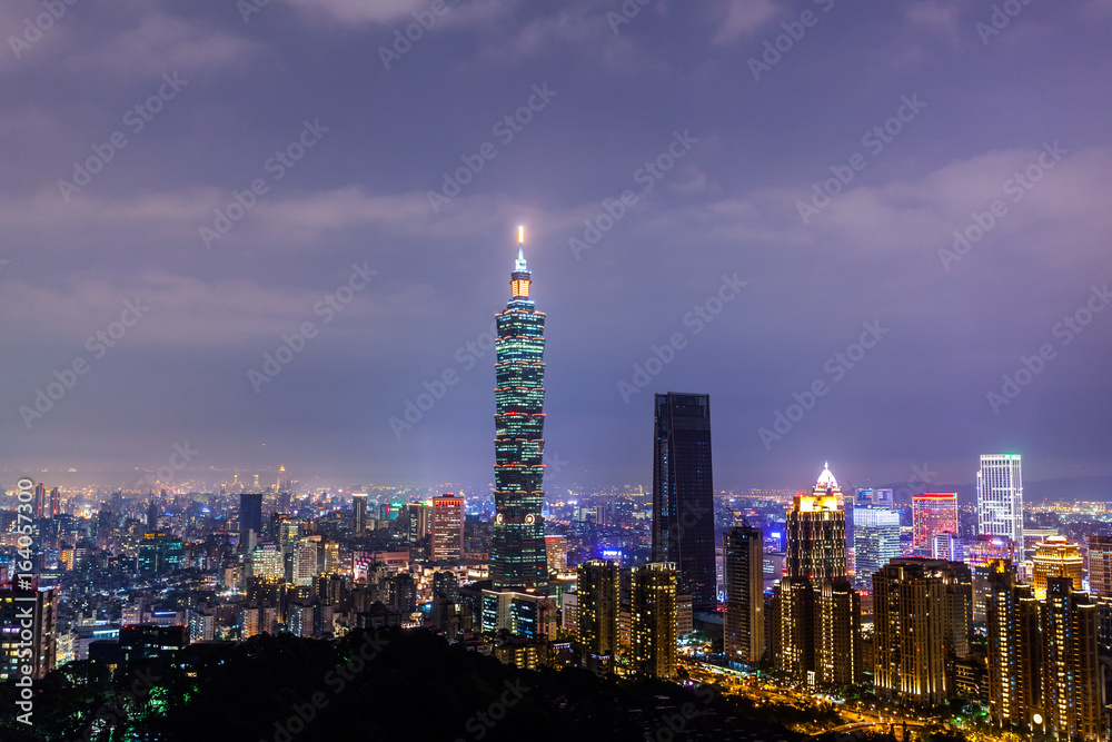 Fototapeta premium this is taiwan taipei 101 nightshot is very beautiful