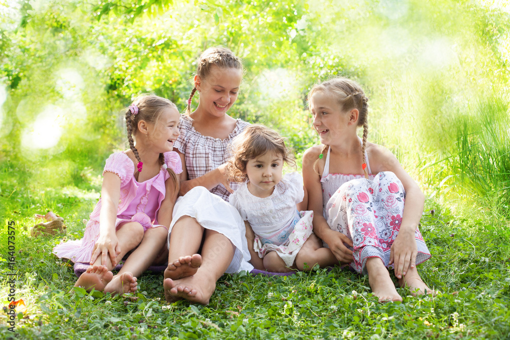 Obraz premium Little girls outdoors