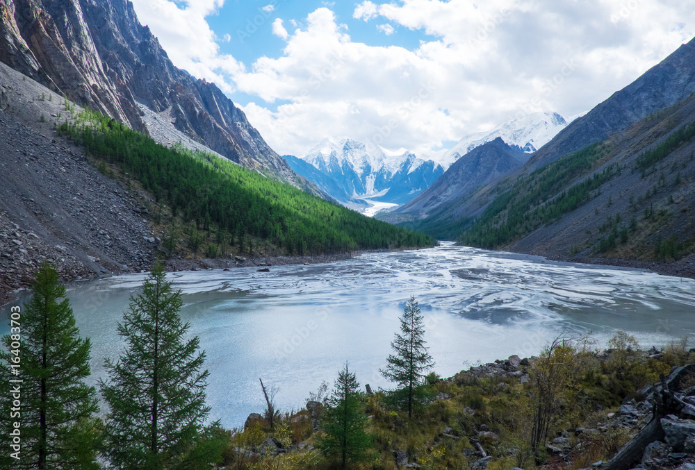 Mountain landscape. Lake Maash in the Republic of Altai.