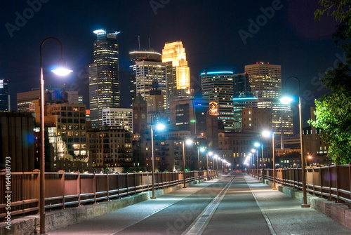 Stone Arch Bridge, Minneapolis Skyline