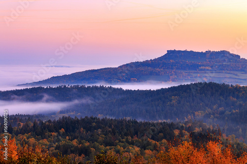Maintal und Staffelberg im Nebel