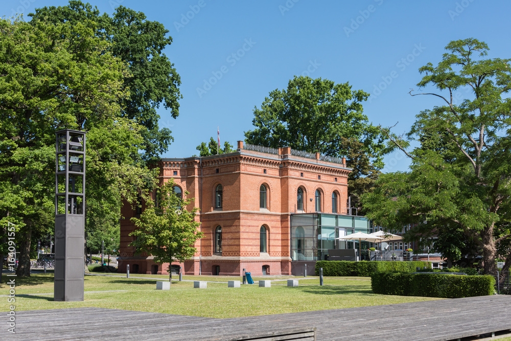 Obraz premium Gästehaus der Landesregierung Schleswig-Holsteins