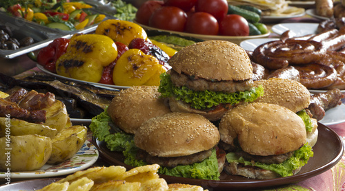 Принти на полотні ome made hamburger with lettuce and cheese