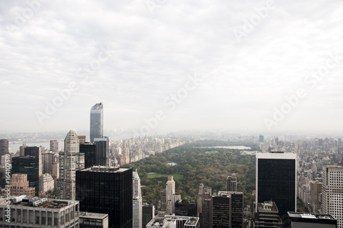 Cloudy centreal park and Manhattan skyline, New York © Oliver