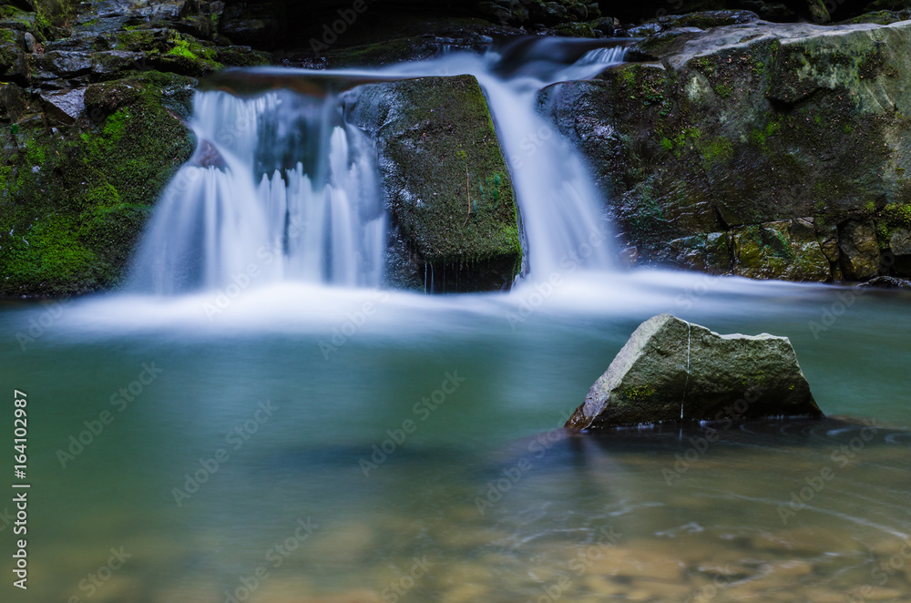 Obraz premium background landscape with waterfall in Yaremche vilage in Ukraine