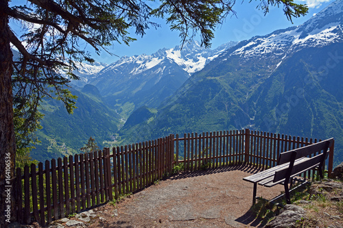 Blick ins Maderanertal, Kanton Uri photo