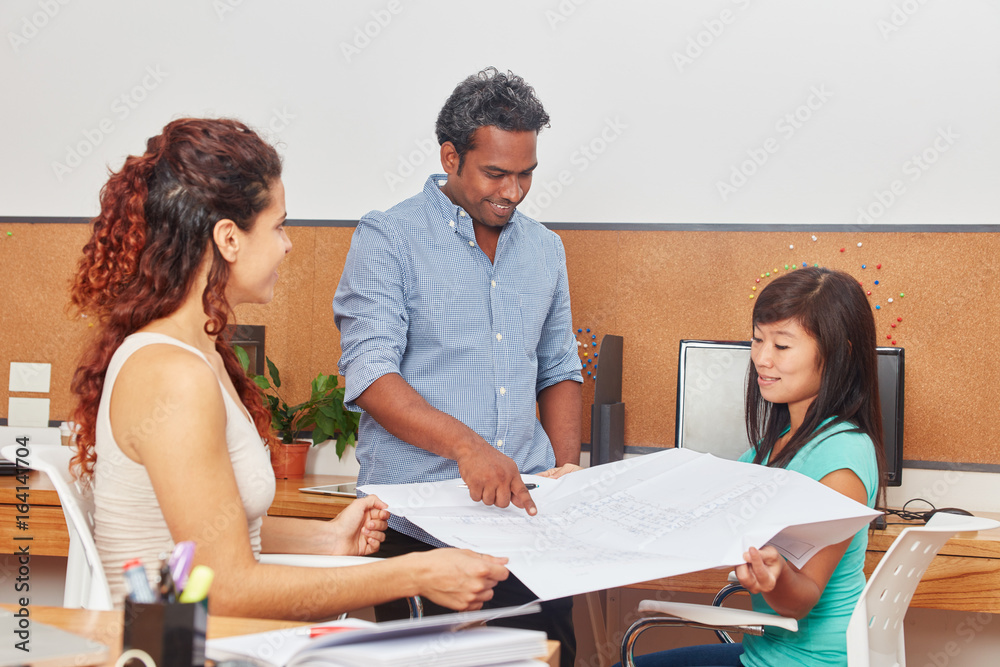 Startup Team bei der Projekt Planung