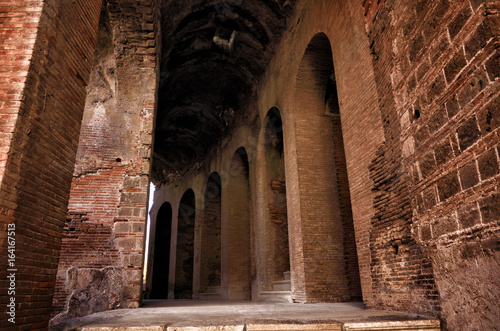 Tableau sur toile The Roman Amphitheater of Capua. Italy
