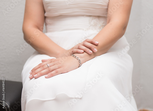 Wallpaper Mural manos de novia Torontodigital.ca