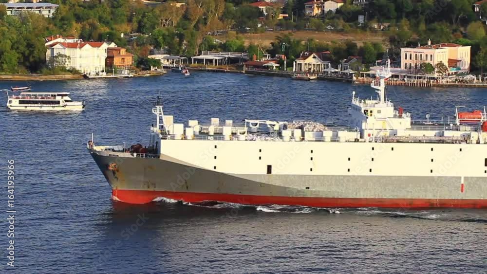 Large vehicles carrier ship. A 155 mt long, 24 mt width vessel has a deadweight of 18,337 tons and a capacity of 1082 vehicle. Large vehicles carrier ship. A 155 mt long, 24 mt width vessel has a deadweight of 18,337 tons and a capacity of 1082 vehicle.