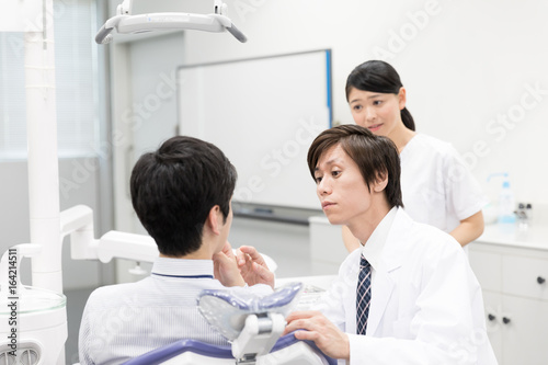 dentist in dental clinic