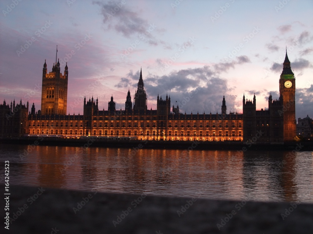 Parlement Anglais a la tombé de la nuit