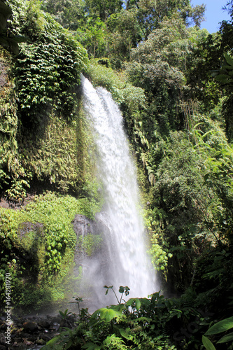 Sendang Gile und Tiu Kelep Wasserfall auf Lombok © luja_104