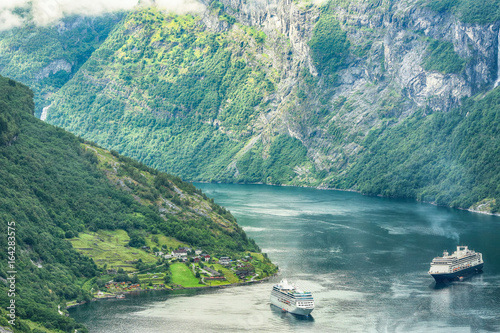 Geiranger fjord © liramaigums