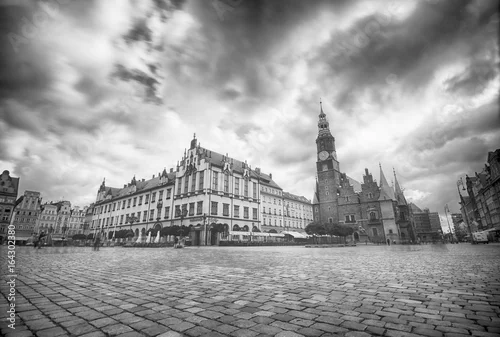 Obraz Wrocław, Polska - 13 lipca 2017: Stare Miasto we Wrocławiu. Miasto z jednym z najpiękniejszych rynków w Europie. Historyczna stolica Dolnego Śląska, Polska, Europa.