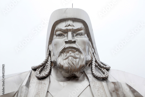 Tableau sur toile Gengis khan statue