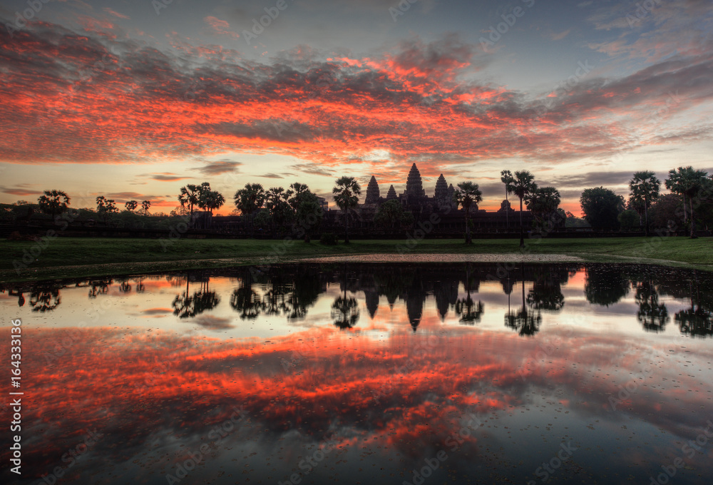 Angkor wat temple at sunrise