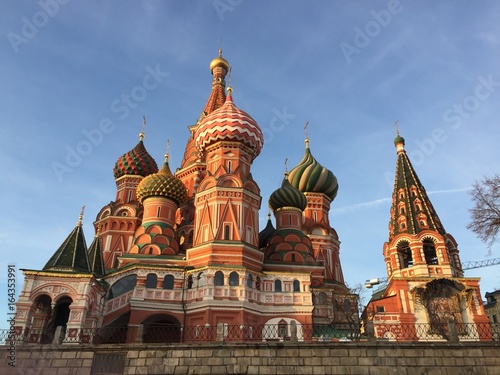 La cathédrale Basile-le-Bienheureux à Moscou