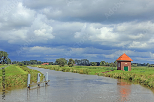 Pumpenhaus an der Jümme (Ostfriesland, Niedersachsen)